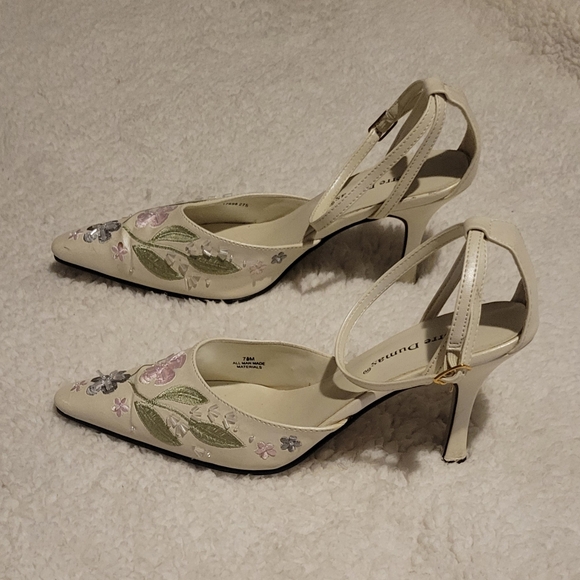WOMENS PIERRE DUMAS LEATHER POINTED TOE CREAM FLORAL HEELS W/ ANKLE STRAP SZ 7.5 - Picture 8 of 16